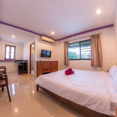 Enrico Hostel Patong Εξωτερικό φωτογραφία