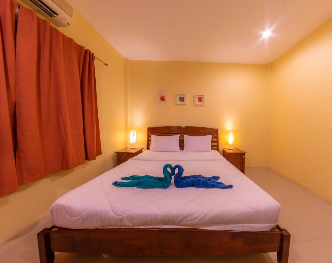 Enrico Hostel Patong Εξωτερικό φωτογραφία